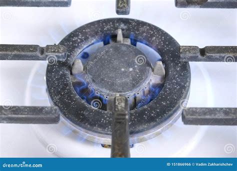 self igniting gas cooker